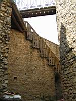 Saint Quentin Fallavier - Chateau - Escalier ouest (1)